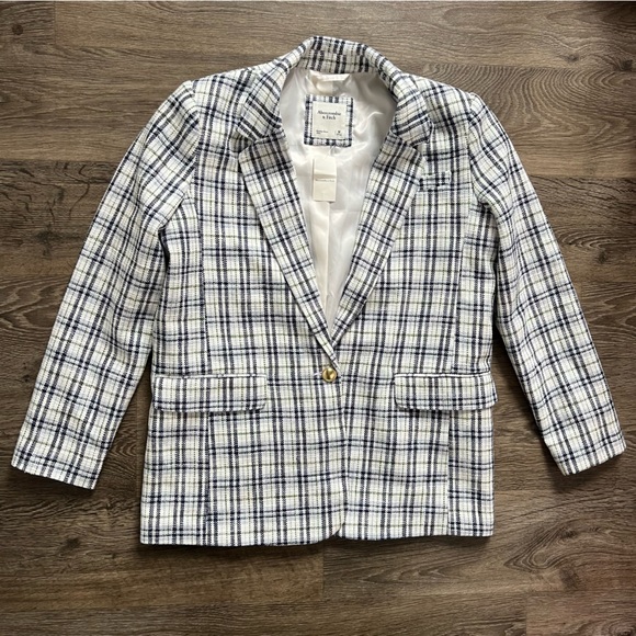 NWT Abercrombie & Fitch Tweed Plaid White Blue Blazer Jacket Women's size Medium - Picture 2 of 10